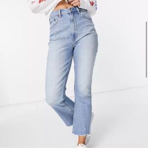 Abercrombie & Fitch The Kick Flare Ultra High Rise Curve Love cropped jeans 26s